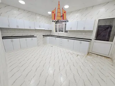 5 Master room + 1 Hall with washroom + 1 Majlis with washroom big yard corner Villa 2 gate 120k