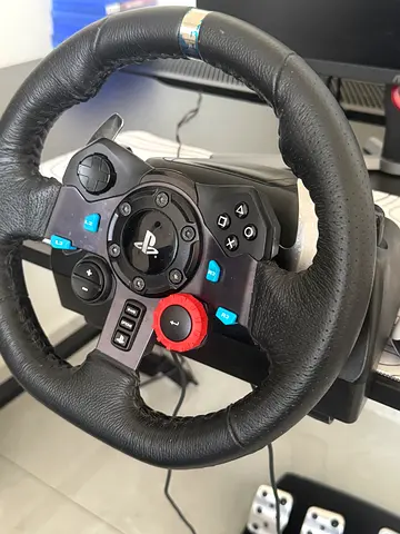 G29 For sale urgent, perfect condition comes with pedals and charger