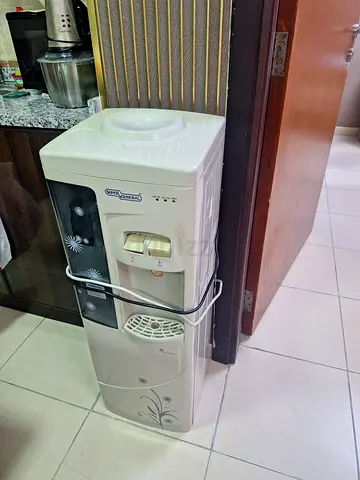 Super General Hot and Cold Water Dispenser Minor hot button lose due to house shifting.