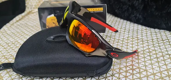 Oakley PitBoss II Matte Black w/Red Mirror Iridium Polarized Lens
