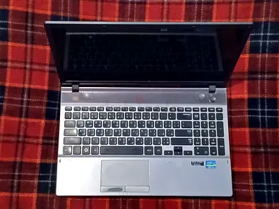 Samsung Laptop 15.6-inch Screen, Core i7, 8GB RAM, 2GB Dedicated Graphics, has JBL Audio Subwoofer