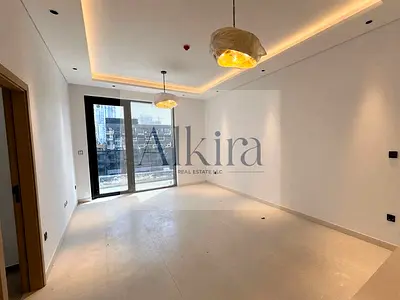 SPACIOUS | WITH STUDY | FITTED KITCHEN