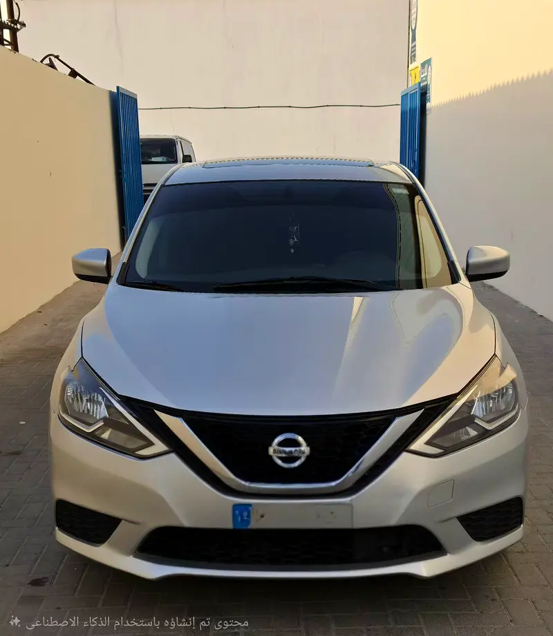 Nissan Sentra 2019 — photo 1 of 8
