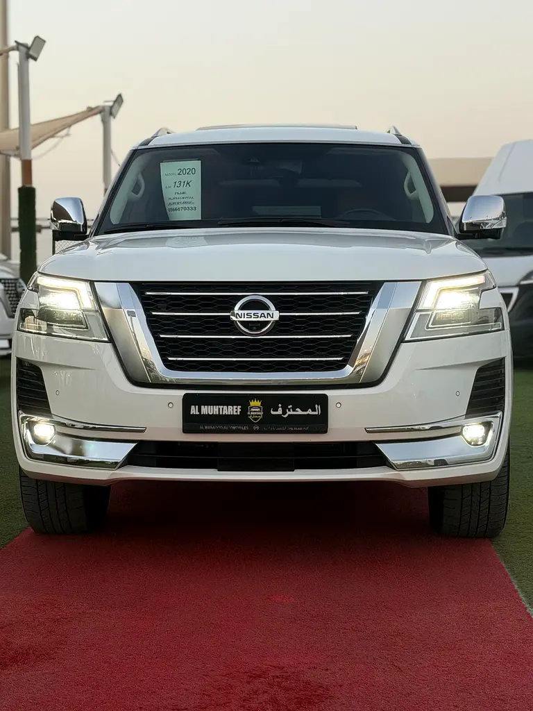 Nissan Patrol 2020 — photo 1 of 20