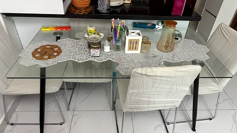 Dining table with 4 chairs for free