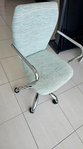 Home center Light green upholstered chair with chrome frame