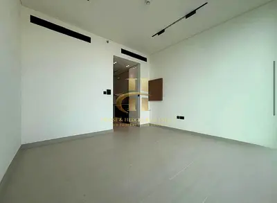 Prime location | Luxury living | Ready to move