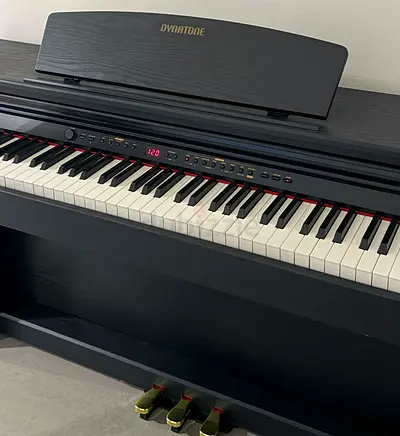 Dyanote piano for sell