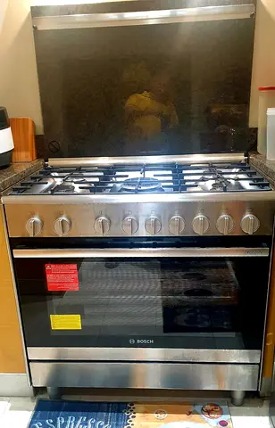 Italy brand Bosch 5 Burner full gas cooker Range size 90cm