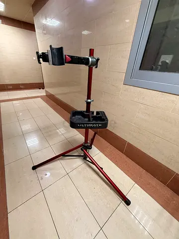 Ultimate Support Bicycle Repair Stand includes tool tray