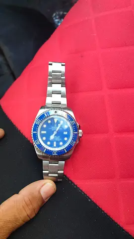 Mens watch