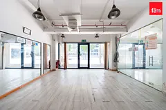 Lake View Retail Shop | Community Expert