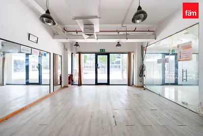 Lake View Retail Shop | Community Expert