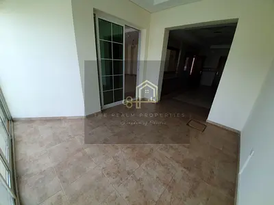 LARGE CORNER 5BR WITH PRIVATE BACKYARD