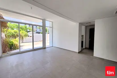 Ready To Move In I Stunning Townhouse I Call Now