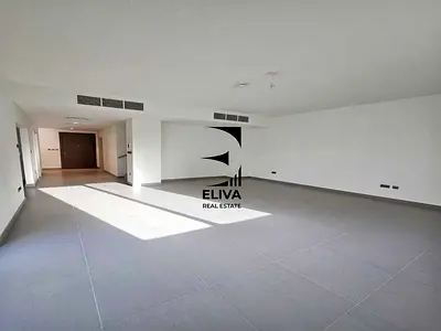 Single Row | End Unit | Next to Clubhouse