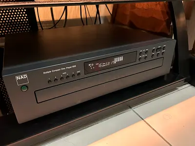 NAD Multi-Disc CD Player (Model 523)