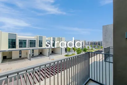 INTERNAL FACING | AVAILABLE | 3 BED + MAIDS