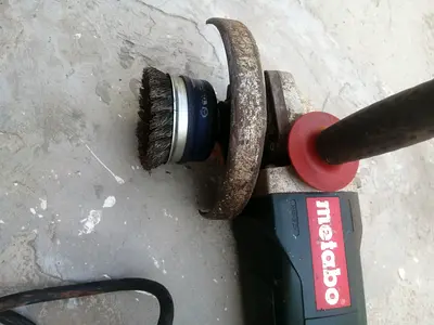 Metabo Angle Grinder with Wire Brush Attachment