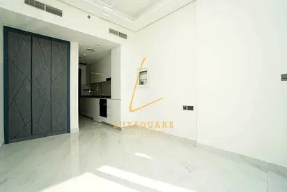 READY TO MOVE | LOW FLOW | FITTED KITCHEN | 4 CHEQUES