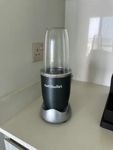 NutriBullet Personal Blender - Compact Smoothie Mixer (Good Working Condition)