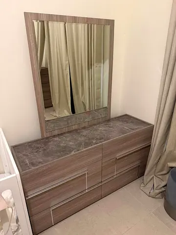 Wooden Dresser with Large Mirror - Modern Grey Finish