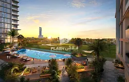 Community living with walking distance the beach