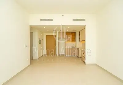 Brand New | Villas and Pool View | Vacant