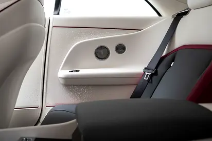 2024 ROLLS-ROYCE SPECTRE — миниатюра 16