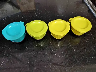 4 Tommee tipee - pop up freezer weaning pots