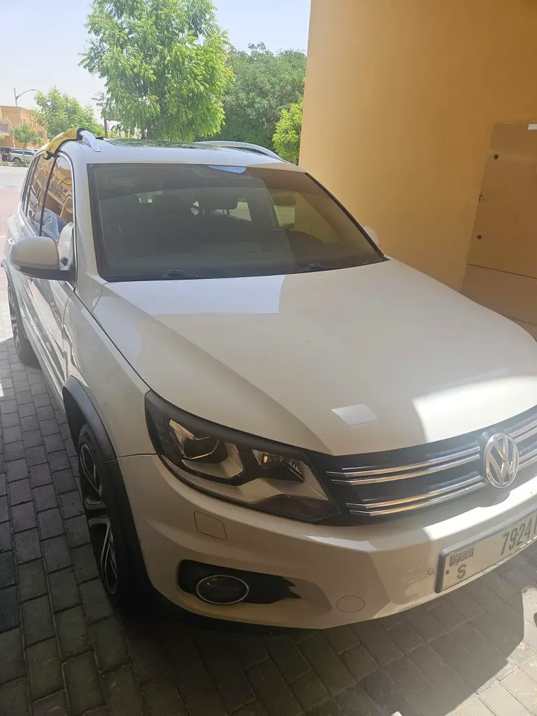 Volkswagen Tiguan 2016 — photo 1 of 8