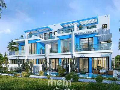 Luxurious 5 BR Villa | Prime Location | Brand New