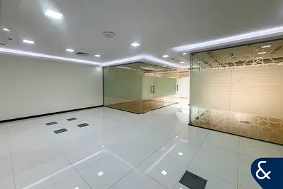 Modern Interior | Newly Renovated | Fitted