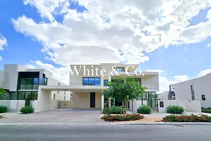 Available Now | Premium Villa | 5 Bedroom