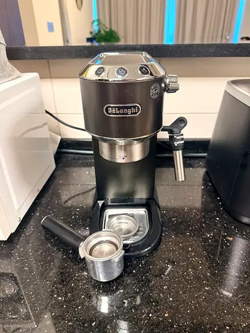 DeLonghi Manual Espresso Machine with Portafilter and Steam Wand - Good Condition