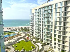 Beach Front Living 1BR High Floor With Sea Views