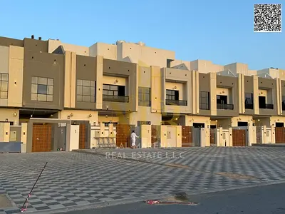 فيلا طابقين وروف وارتداد خارجي تقع علي شارع رئيسي بسعر شامل رسوم التسجيل والكهرباء والمياه