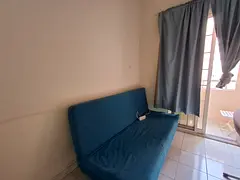 Closed Wooden Partition for Executive