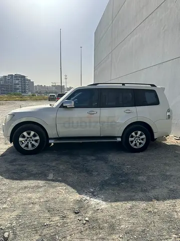 Well-Maintained Mitsubishi Pajero 2014 | GCC Specs