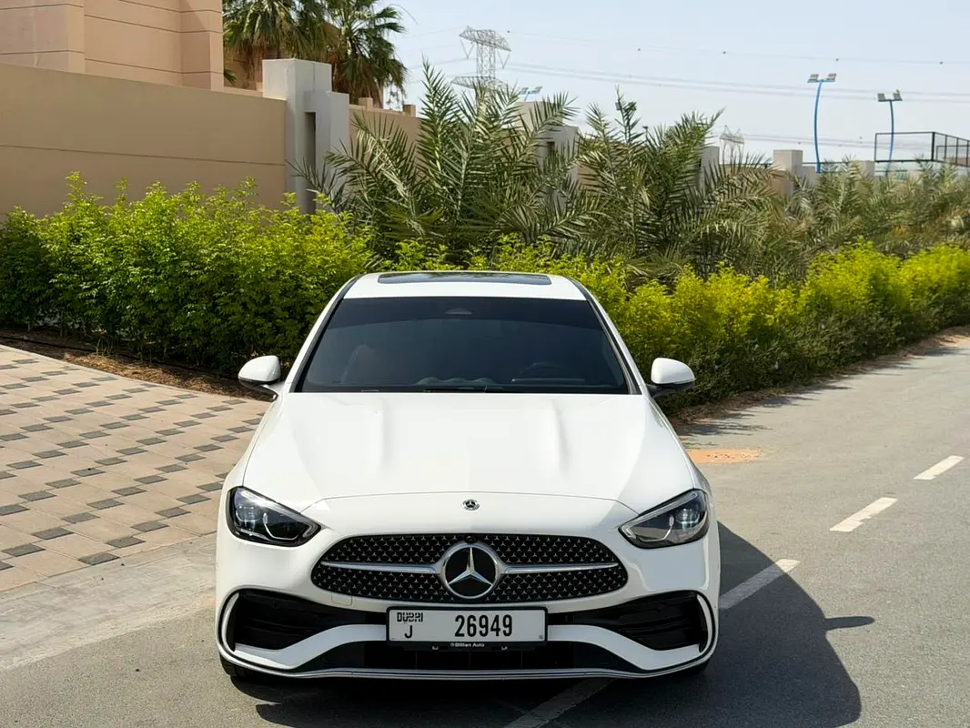 Mercedes-Benz C-Class 2025 — photo 1 of 19