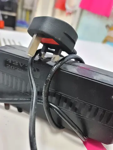 E scooter charger