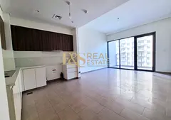 Vacant Ready to Move In | Pool View | Sleek Modern Design | Prime Location — 2