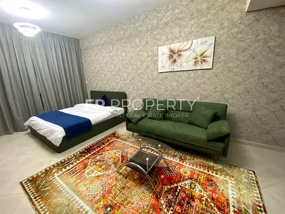 Fully Furnished| Pool and Lake View |Ready To Move