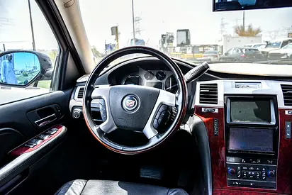 صورة 14 لـ 2008 Cadillac ESCALADE