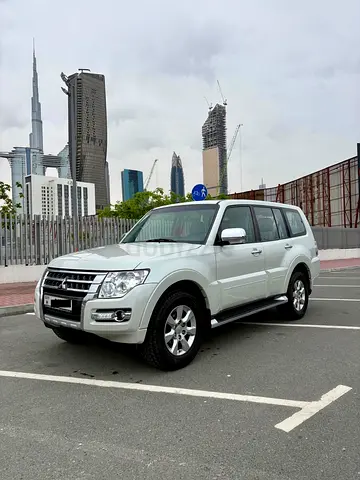 Mitsubishi Pajero GLS 2017 | GCC Specs | Low Mileage | Excellent Condition