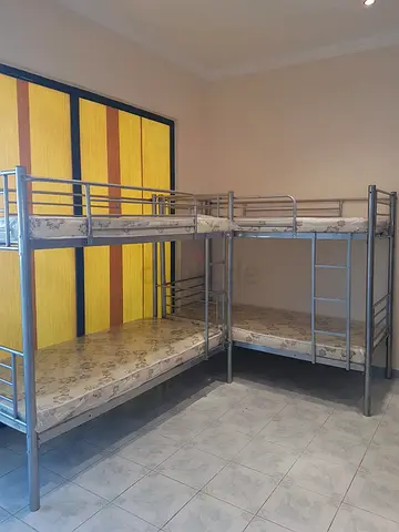 BUNK BED SPSCE AVAILABLE FOR INDIAN MALE