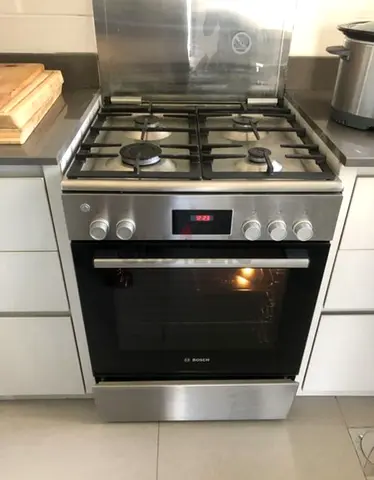 BOSCH Digital Clock 4 Burner Full Gas Cooker Range Size 60cm