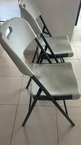 Set of 2 Plastic Folding Chairs with Metal Frame - Light Grey