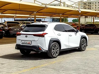صورة 6 لـ 2023 Lexus UX-SERIES