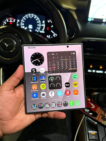Samsung Galaxy fold 7 (folding phone) - Good condition, dual SIM